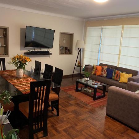 리마 Uli'S House B&B 외부 사진