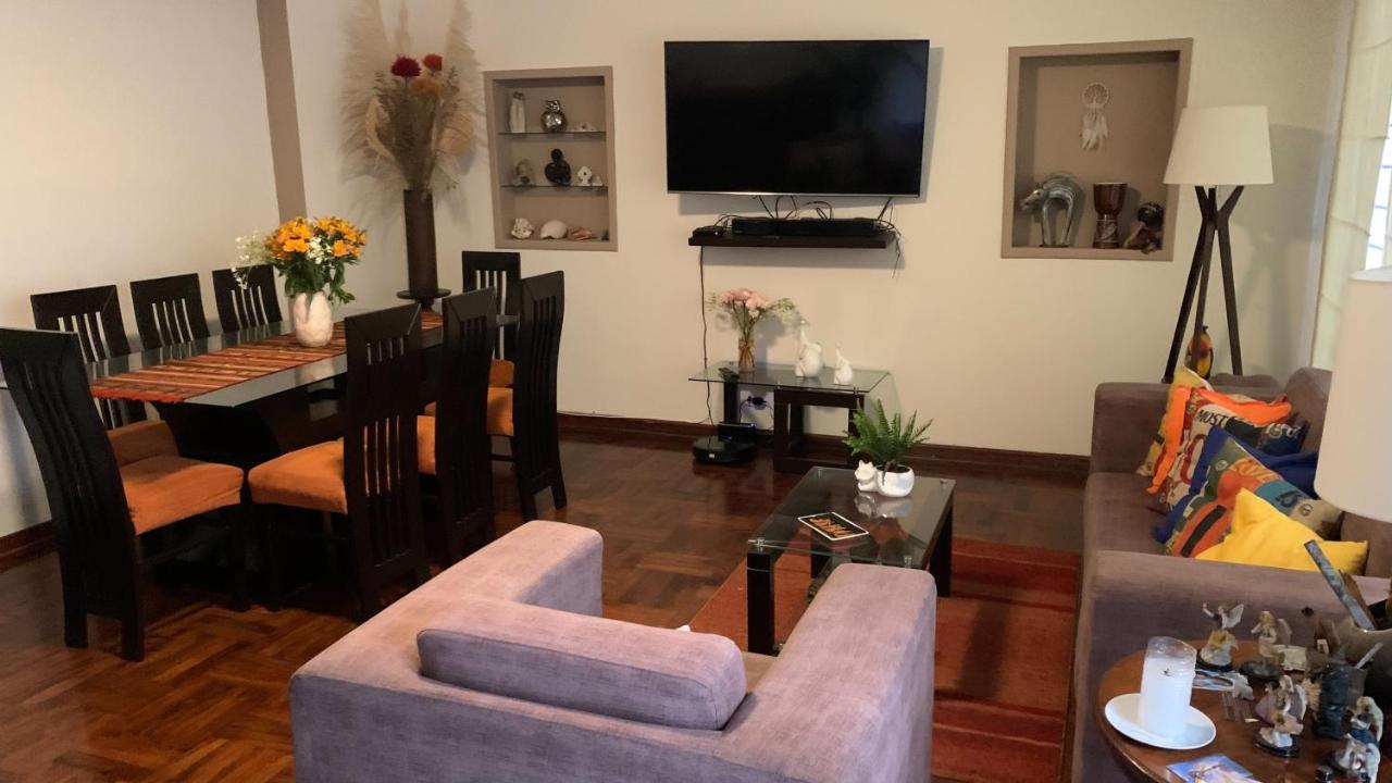 리마 Uli'S House B&B 외부 사진
