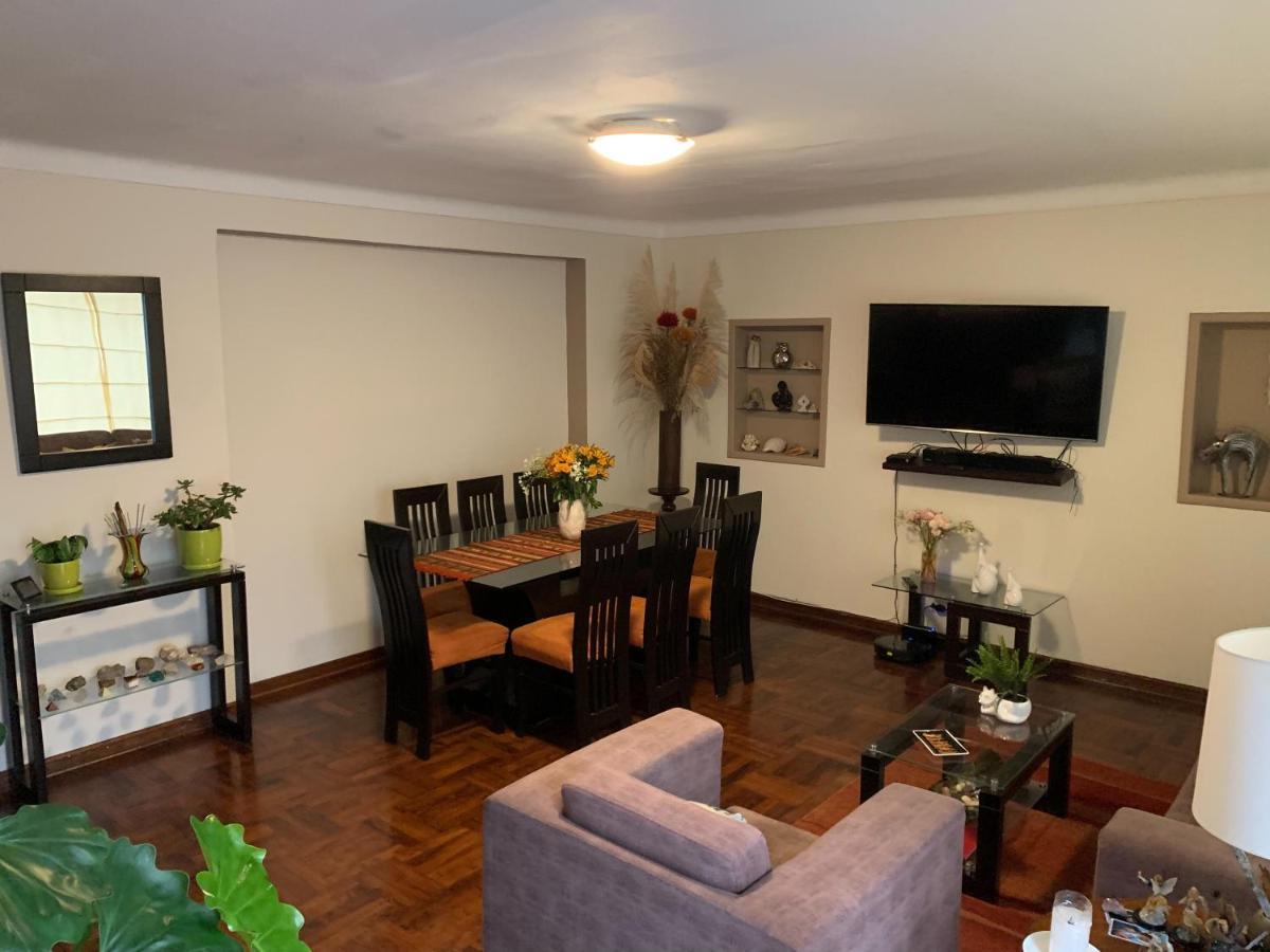 리마 Uli'S House B&B 외부 사진