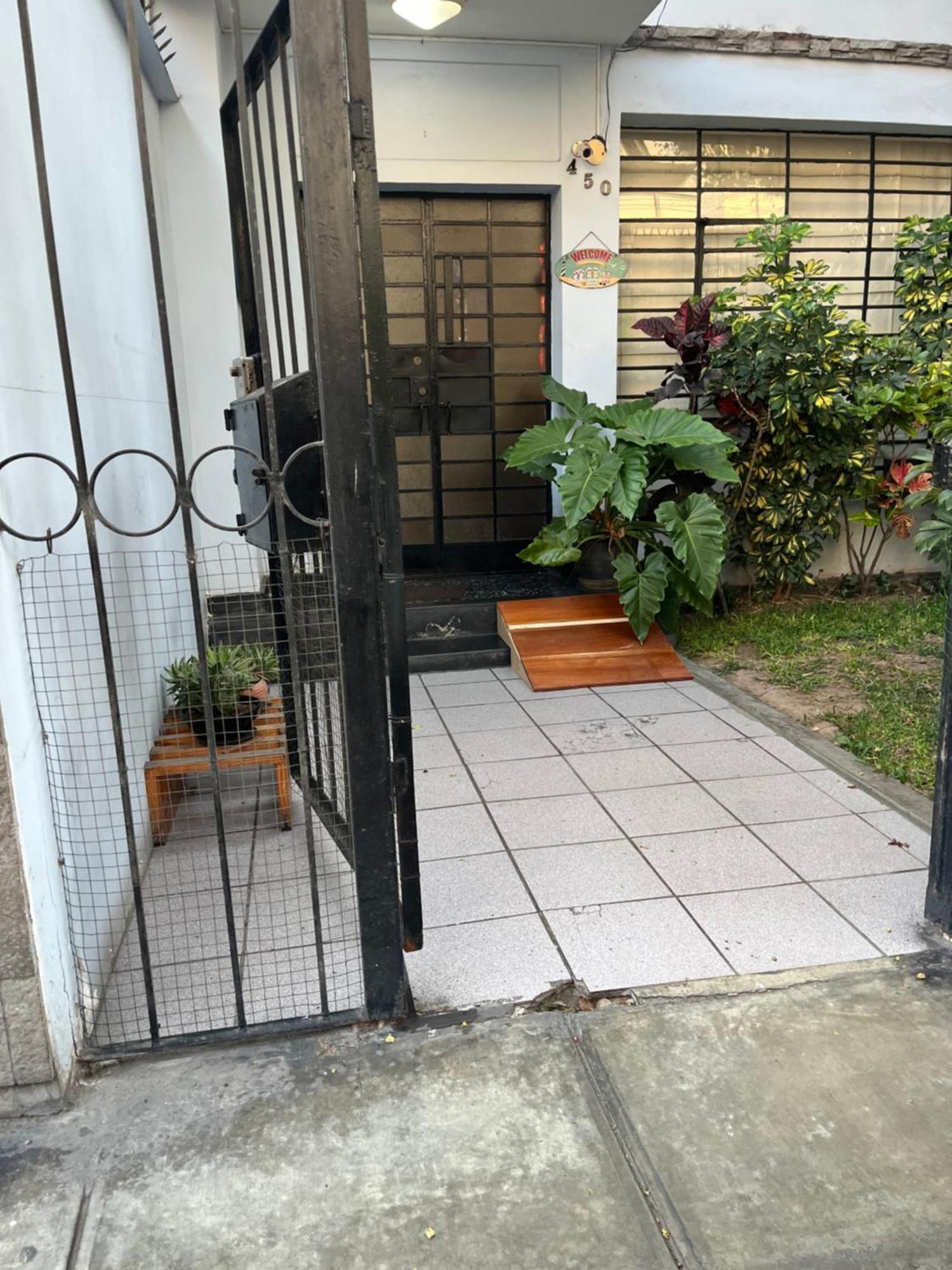 리마 Uli'S House B&B 외부 사진